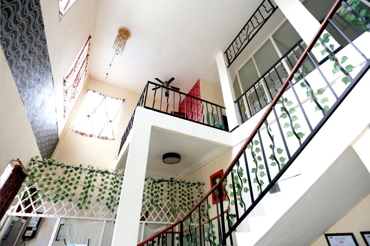 Olive Guest House Bumi Mas Raya Banjarmasin  Bagian luar foto